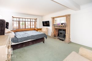 Photo 23- click for photo gallery